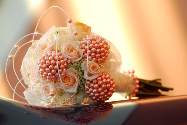 Peach Wedding Bouquets with Roses and Pearls