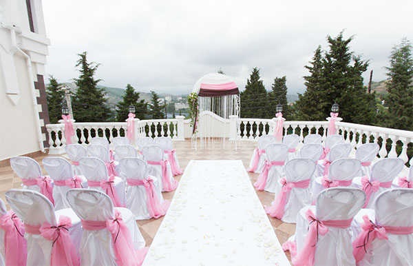 Pink Wedding Ceremony Decorations